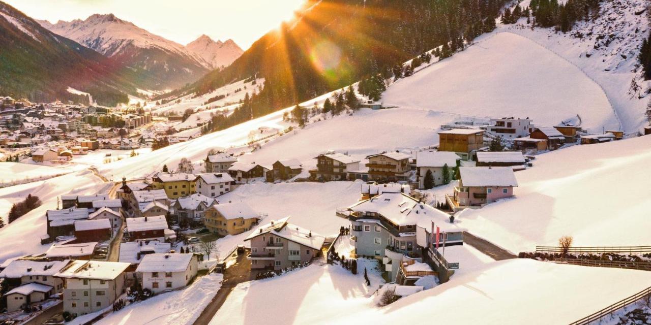 Hotel Gipfelherz Ischgl Esterno foto